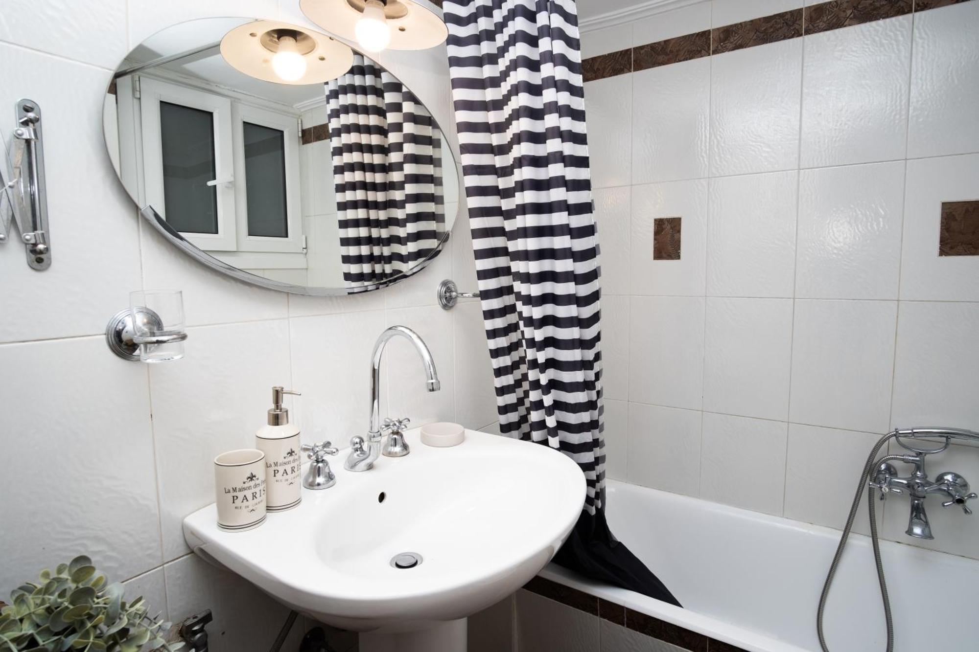 City Retreat Apartment เอเธนส์ ภายนอก รูปภาพ